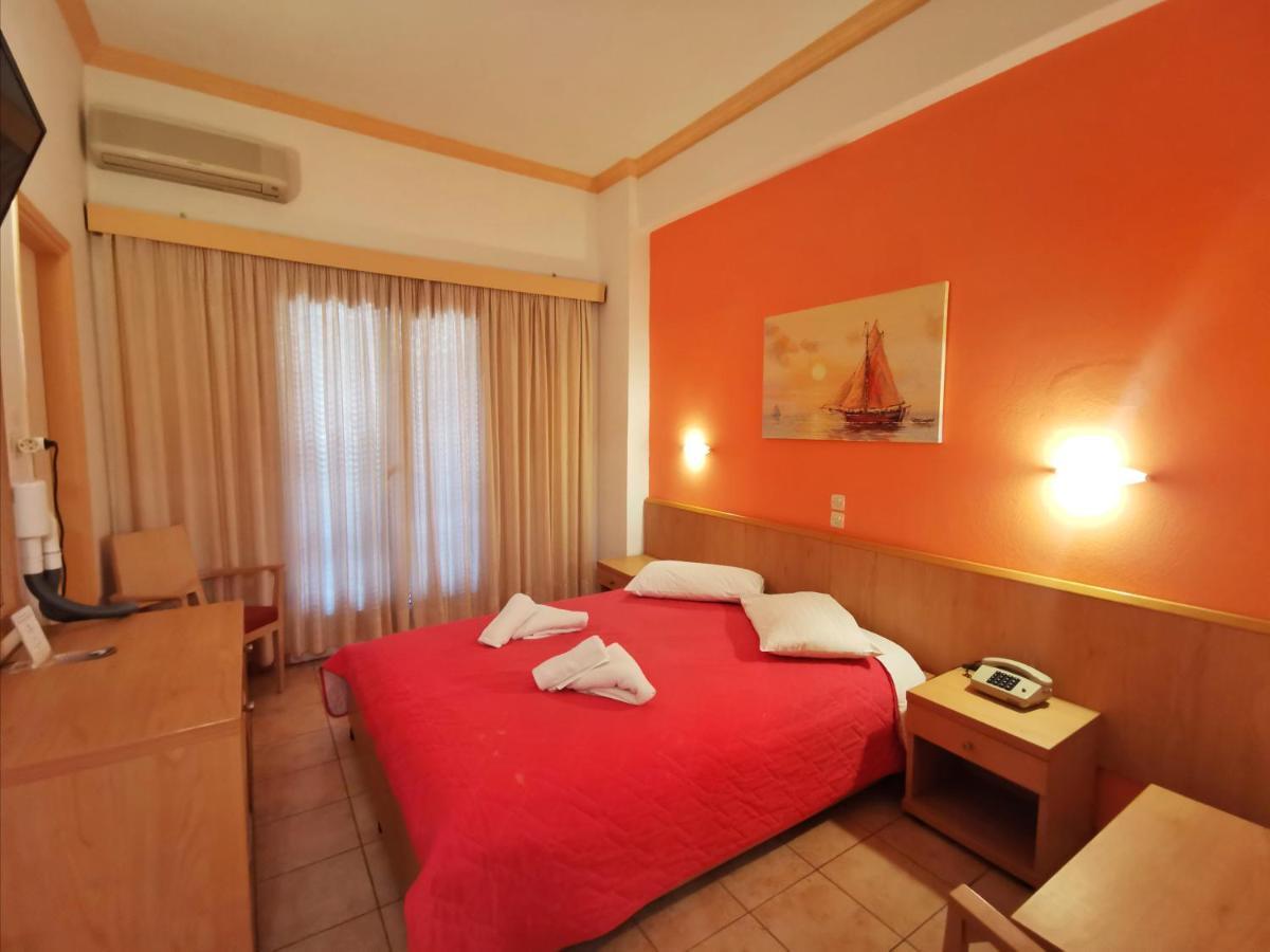 Possidon Hotel Agia Marina  Exterior photo